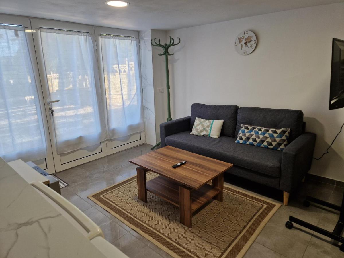 L'Auberge De Sucy - Studio Climatise ภายนอก รูปภาพ