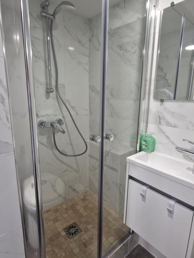 L'Auberge De Sucy - Studio Climatise ภายนอก รูปภาพ